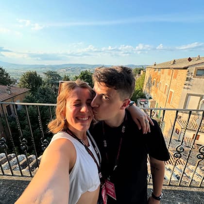 Facundo, su novio, la acompañó las primeras tres semanas en su gira por Italia