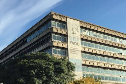 Facultad de Arquitectura, Diseño y Urbanismo (FADU)