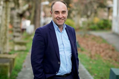 Failde, presidente de la Sociedad Gallega de Geriatría y Gerontología, habla de un "patrimonio de salud que hay que investigar"
