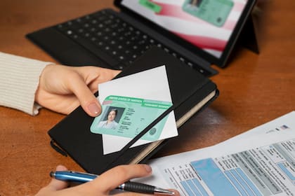 La decisión que restringe acceso a fianza podría beneficiar peticiones de ajuste de estatus para algunos migrantes