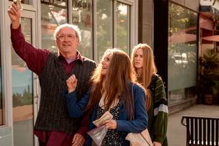 Falsos millonarios: enredos, estafas y una familia dispuesta a todo por sobrevivir