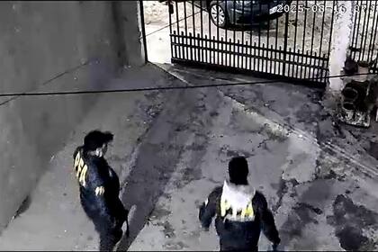 Falsos policías simulaban operativos para robar financieras