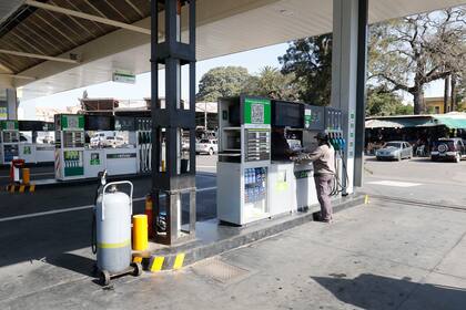 Falta de gasoil en una estación de servicio en Tucumán