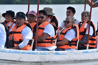 Familiares buscan en el sur de México a migrantes desaparecidos en ruta marítima hacia Estados Unidos