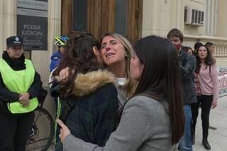 Reclaman el traslado a prisión del sacerdote condenado por abusar de cinco menores