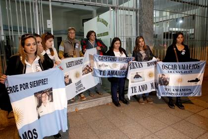 La oposición centró las críticas en la gestión de Aguad; en el Gobierno confían en otro informe