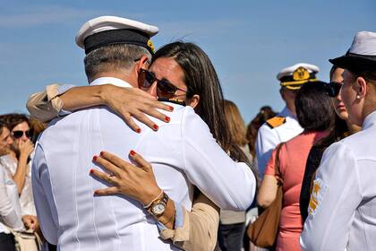 Se leyó una carta con un mensaje que hizo llegar el papa Francisco, en el que invitó a "rezar por el eterno descanso de los 44" tripulantes