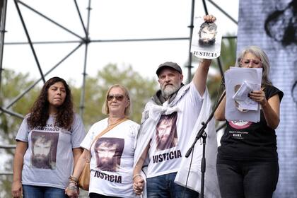 Familiares de Santiago Maldonado participaron del acto central en Plaza de Mayo