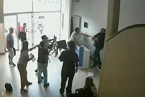 Familiares de un paciente atacaron a un trabajador de una clínica
