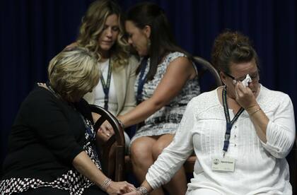 Familiares y víctimas conmovidos por el informe presentado ante la justicia ayer