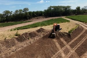 Polémica porque una cantera se instaló a metros de una escuela rural tras la modificación exprés de una ordenanza