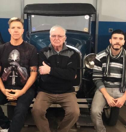 Fantino con su papá y su hijo