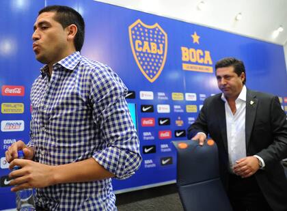 La distancia entre Riquelme y Angelici volvió a ser grande.