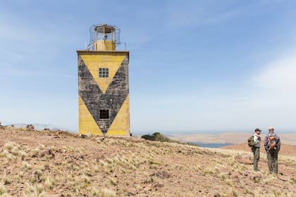 El Faro San Gregorio, que reemplazó al de isla Leones, dentro de la estancia La Península