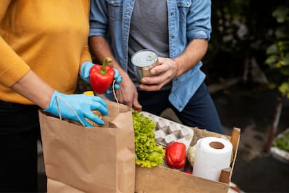 Farm Share y Fighting Hunger distribuirán productos básicos mediante redes de iglesias, escuelas y centros vecinales