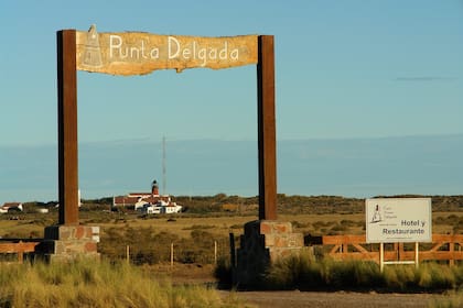 Faro Punta Delgada, hotel y restaurante en Península Valdés, Chubut.