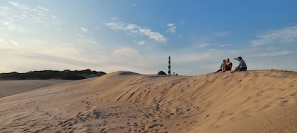 Faro Querandí, el clásico paseo offroad desde Mar de las Pampas