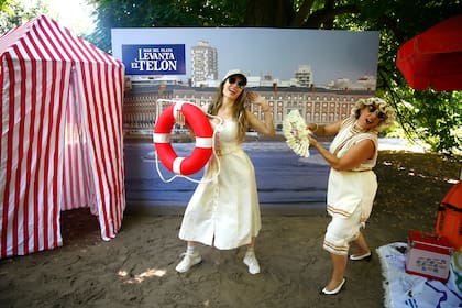 Fátima Florez con su show Fátima universal ocupa el segundo lugar en el ranking que toma en cuenta la cantidad de espectadores; la imitadora anhela que su ex Javier Milei la visite en la sala Roxy en su próxima visita a la ciudad