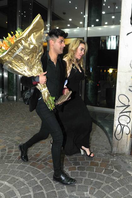 Fátima Florez salió del evento junto a su maquillador y peinador, Ángel