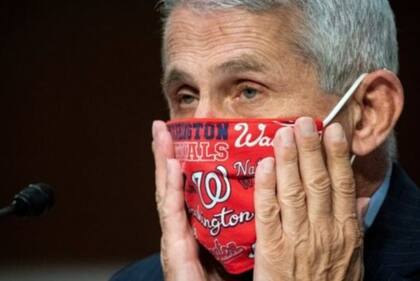 Fauci sostiene que el uso de máscaras es muy importante.