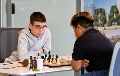Faustino Oro igualó en la fecha final con Pablo Acosta y ambos concluyeron quinto y sexto, respectivamente; el chico de 12 años se perfilaba a ganar el torneo y lograr la segunda norma de gran maestro, pero quedó lejos.