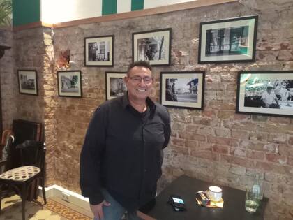 Fausto Cañete, en El Almacén de Fausto, su restaurante argentino en Berlín.