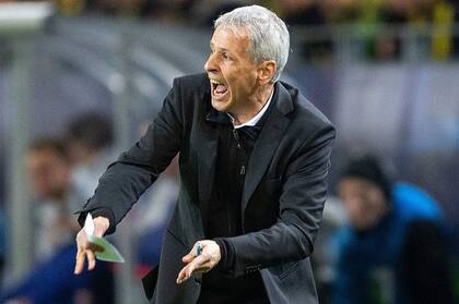 Favre, entrenador de Borussia Dortmund