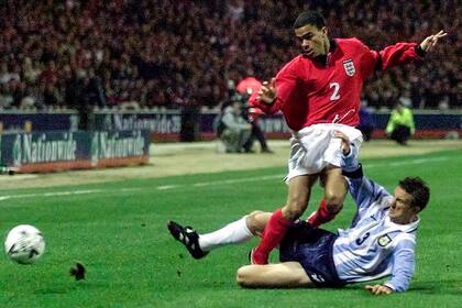 Febrero de 2000, último partido en el viejo Wembley, entre Inglaterra 0 y la Argentina 0; Arruabarrena fue uno de los protagonistas
