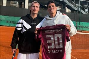 Franco Mastantuono jugó al tenis con Federico Coria y sorprendió con su talento