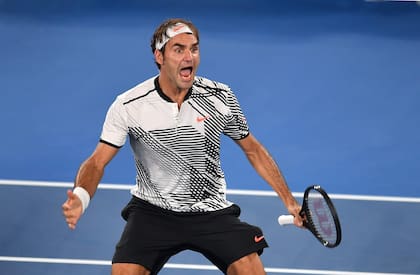 Federer celebra el triunfo ante Nishikori con la euforia propia de una final