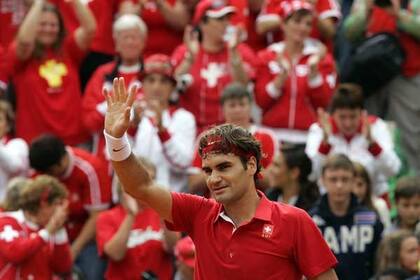 Federer celebra y Suiza se mantiene