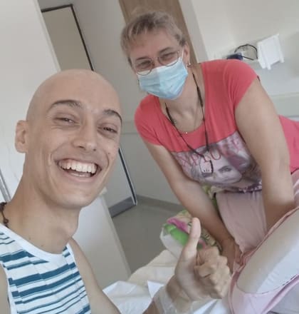 Federico cuenta que los doctores fueron muy claros en cada explicación sobre el procedimiento y el proceso completo, con un trato siempre cálido y profesional que le dio plena confianza en ellos y en la cirugía.