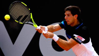 Federico Delbonis no pudo superar a Joao Sousa