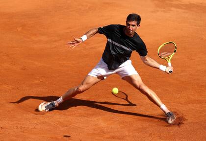 Federico Delbonis sobre la tierra romana: venció al canadiense Auger-Aliassime y disputará, ante el estadounidense Opelka, los cuartos de final del Abierto de Italia.