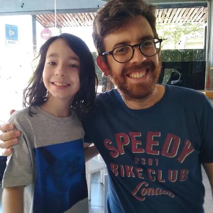 Federico, el profesor de física de Jano (Foto: Instagram @janoquantum)