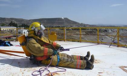 Federico Fiscina había prestado funciones en el destacamento de Kilómetro 3 durante 10 años; perdió la vida ayer en un rescate. Fuente: Facebook