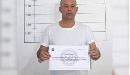 Federico "Fred" Machado
, el narcotraficante al que relacionan con José Luis Espert. Cumple una condena en prisión domiciliaria en Viedma desde 2021, a la espera de la extradición a Estados Unidos si es que la justicia argentina la autoriza