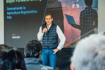 Agricultura regenerativa: se presentó una red de productores argentinos y uruguayos 5 Federico Garat, líder en Relaciones con la Industria para el negocio de Crop Science de Bayer en Cono Sur, expresó su entusiasmo por el lanzamiento