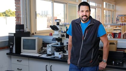 Federico Golmar, coordinador del equipo que creó el LabOSat