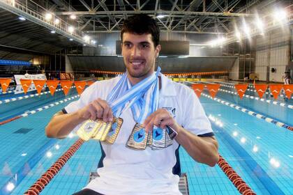 Federico Grabich con sus diez medallas en el Sudamericano