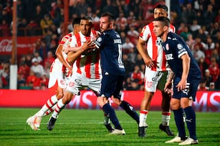 Independiente hizo todo mal en el debut de Julio Vaccari: una derrota con paupérrima imagen