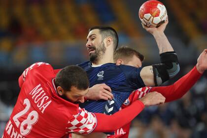 Federico Pizarro, el de los goles imposibles con la selección nacional, otra vez fue figura contra Croacia