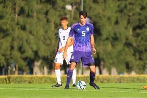 Federico Redondo utilizará la camiseta N° 5, la misma que su papá, Fernando, en el Mundial de Estados Unidos 1994