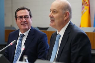 Sturzenegger advirtió que el Gobierno busca “desarticular la estructura” de los gremios