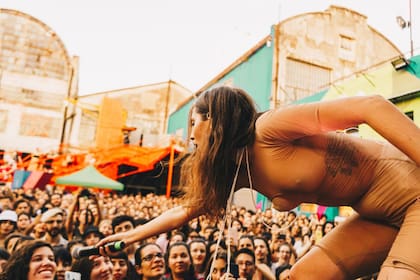 Feli Colina empezó a ganar un espacio en la escena independiente porteña