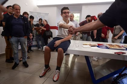 Felicitaciones al pequeño: en la sala de análisis hay alegría por la segunda norma de Faustino.