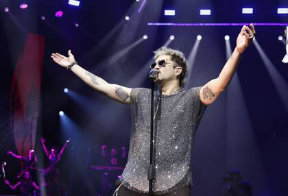 Felipe Colombo se mostró muy conmovido a lo largo del primer show de Erreway en el Movistar Arena