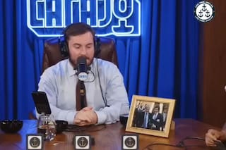 La charla en un streaming de dos funcionarios sobre la oportunidad para tomar un préstamo