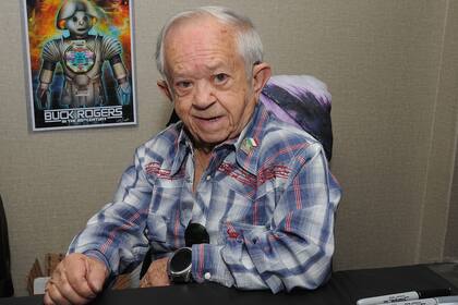 Felix Silla, el actor que creó al Tío Cosa en Los Locos Addams, en una imagen de sus últimos años