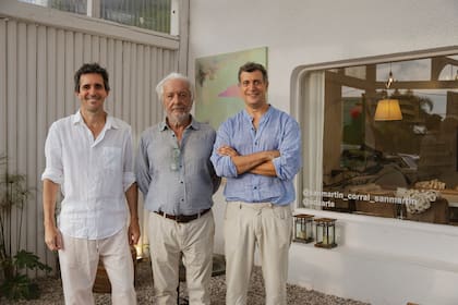 Félix y Diego San Martín junto a Santiago Corral